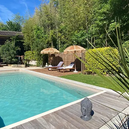 De Fenouil, Piscine, Parc, 3 Etoiles 度假居
