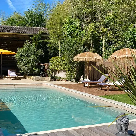 De Fenouil, Piscine, Parc, 3 Etoiles 度假居 *